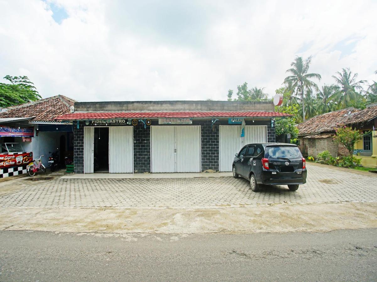 Oyo 90229 Fidel Caestro Homestay Kotadalem ภายนอก รูปภาพ